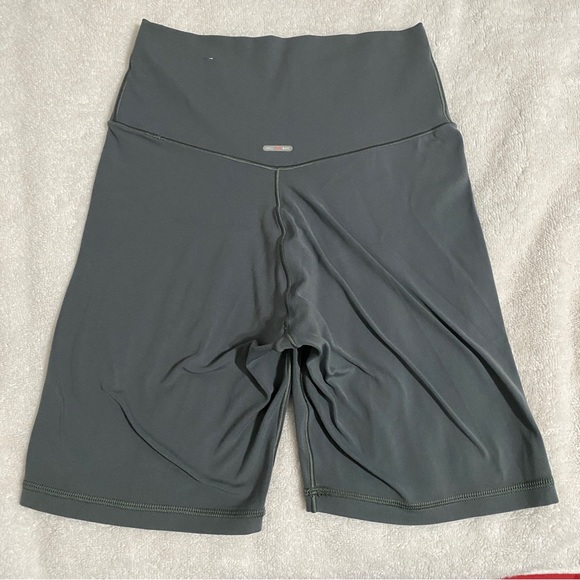 Aerie Real Me Crossover Bike Shorts - Green - Picture 4 of 5